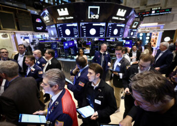 Panik në Wall Street, aksionet amerikane bien ndjeshëm pas hakmarrjes së Iranit