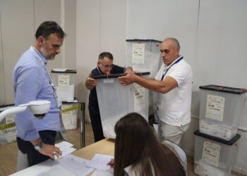 Rinumërimi të martën/ Do hapen 2,240 kuti votimi në Elbasan, Tiranë, Fier dhe Durrës