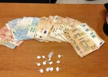 Shpërndanin kokainë në Peruxhia, arrestohen 2 shqiptarët e dyshuar, sekuestrohen drogë dhe valutë