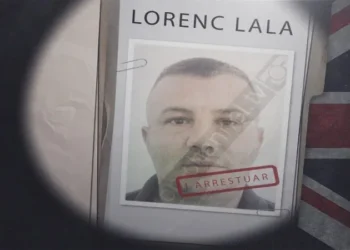 I ofroi 50 mijë euro Laert Haxhiut për vrasjen e Albi Bashaliut, ekstradimi i Lorenc Lalës në fokusin e medias britanike