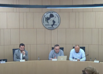 KAS rrëzon kërkesën e PD për rinumërim në Peqin e Gramsh: Vetëm verifikim!
