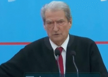 Rezolutat e ‘Internacionaleve’ të Berishës, si ‘Marksistë-Leninistët’ e Enverit