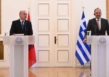 Hasani takohet me homologun grek në Athinë: Hijet që kanë lëkundur marrëdhëniet tona duhet të zhduken