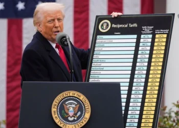 OECD paralajmëron: Lufta tregtare e Trump do të dëmtojë rritjen globale