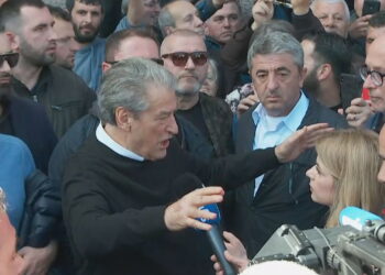 Kostoja politike e kryqëzatave anti-amerikane të opozitës