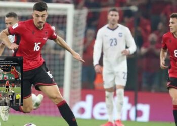 I njohur për qëndrimin e tij për Kosovën, por Djokovic “duartroket” shqiptarët dhe serbët: Bravo…