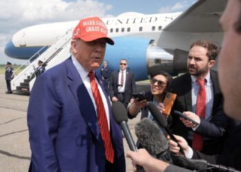 Trump i përgjigjet Iranit: Është e vështirë t’i kërkosh Izraelit të ndalë sulmet, Evropa nuk ndihmon dot