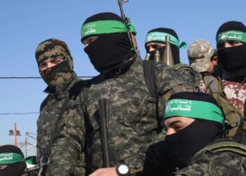 Shërbimi i Sigurisë së Izraelit çmonton një grup të Hamasit në Bregun Perëndimor, mbi 60 arrestime dhe 22 armë të sekuestruara