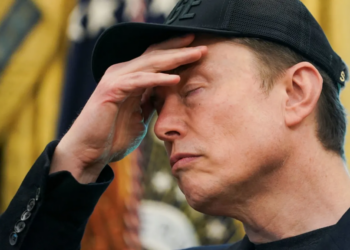 Tronditet tregu i aksioneve të Teslës: 152 miliardë dollarë të djegura në katër orë duel mes Trump e Musk