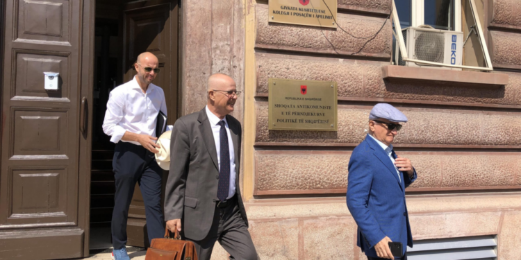 Dënohet me 2 vite e 4 muaj burg ish-prokurori Sali Hasa