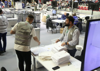Dita e tretë e rinumërimit: Në 218 kuti të Tiranës, PS humb 108 vota, PD 106