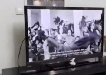 Hakohet kanali shtetëror iranian, transmetohen mesazhe kundër regjimit