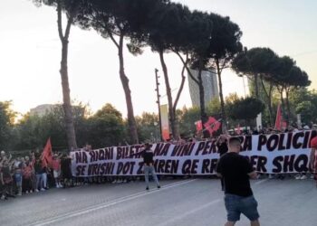 TKZ: Na hiqni biletat na vini përpara policinë, s’e vrisni dot zemrën që rreh për Shqipërinë