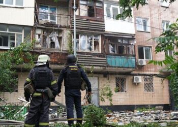 Lufta në Ukrainë/ Rusia vazhdon bombardimet, mbi 40 shpërthime në Kharkiv, sulme edhe në Kherson!