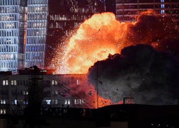 Marina amerikane rrëzon raketa nga Irani pranë Izraelit