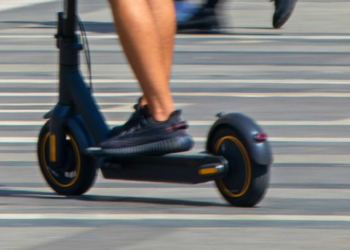 Shoferë ruhuni nga monopatinat, këto mjete janë plotësisht jashtë kontrollit, po bëhen burim aksidentesh