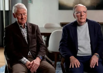 “Burri i Presidentes së SHBA i akuzuar se vrau tifozen me të cilën kishte një lidhje”/ Bill Clinton publikon thrillerin politik “Zotëria i Parë”