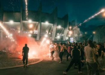 Festimet e fitores së PSG kthehen në tragjedi, dy viktima dhe më shumë se 550 të arrestuar