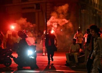 PSG çoi trofeun e Champions në shtëpi, por Parisi shndërrohet në “arenë lufte”! Prangosen rreth 300 persona