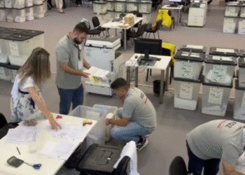 Rinumërimi në Tiranë/ Hapen 772 kuti, PD humb më shumë vota