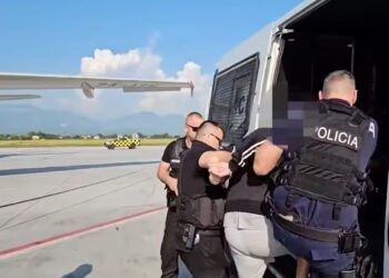 VIDEO / U kap në Dubai, dalin pamjet kur vëllai i Nuredin Dumanit mbërrin në Rinas