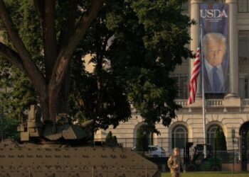 Dy gëzime në një ditë! Në Washington do zbarkojnë tanket, ndërsa Trump feston 79-vjetorin