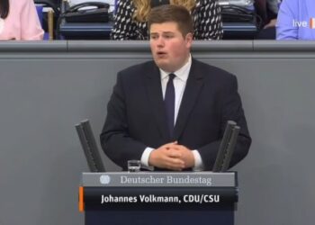 Deputeti gjerman dhe nipi i ish kancelarit thirrje BE: Duhet ta njihni pavarësinë e Kosovës