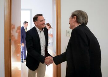 Berisha pret zyrtarin e EPP: Mbështetje për zgjedhje të lira dhe shtetin e së drejtës në Shqipëri