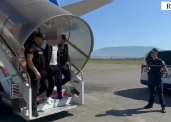 Vrasje me paramendim dhe trafik droge, ekstradohen nga Greqia dhe Franca dy shqiptarët