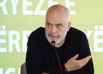 ‘Institucionet dobësi të mëdha’, Rama-sipërmarrësve: Thojini gjërat troç, kështu kuptojmë çfarë mund të bëjmë më mirë