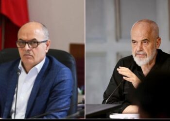 ‘Spastrimet’ në Bashkinë e Vlorës, Koçi: Edhe Fieri mezi e pret ‘ofensivën’! Drejtorët arrogantë dhe të korruptuar