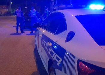 Plagoset me thikë në bark një 27-vjeçar në Vlorë