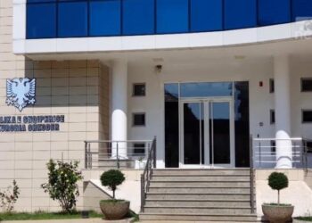 Përplasja me Ramën për mosnisjen e hetimeve për ndërtimin pa leje në Theth, prokurorja e Shkodrës Elsa kërkon reagimin e KLP