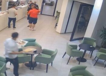 Efektivi dhunoi kamerierin në Vlorë, reagon nisma ‘Shqipëria Bëhet’: Të sharkohet menjëherë! Duhet reformim në polici