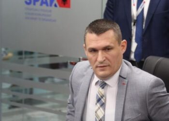 Jo sekuestrim telefonash pa vendim gjykate, Dumani: Të detyruar t’i zbatojmë vendimet e Kushtetueses