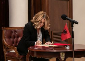 Kush është prokurorja e Shkodrës që Rama e kritikoi sot? Elsa Gjeli sapo ka mbaruar Magjistraturën, pas dy javësh bën vitin në punë