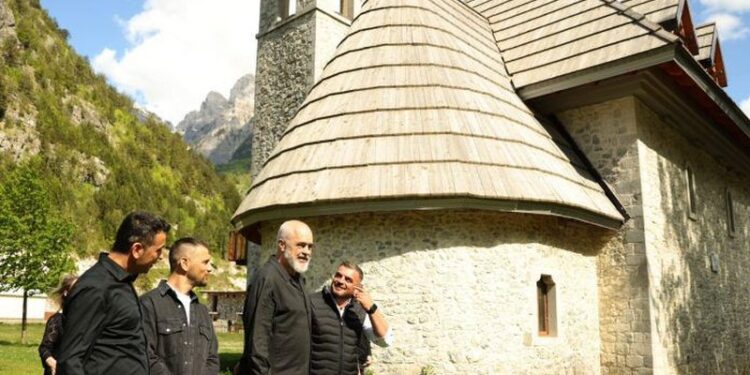 Konflikti në Theth dhe një episod nga libri për Oso Kukën