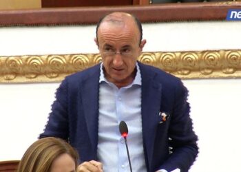 “Institucionet duhet të raportonin deri në qershor, por…”, Sula: Opozita të bëjë kallëzim ndaj kryetarëve të komisioneve parlamentare