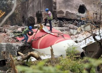 Jo vetëm Air India! Të gjitha katastrofat ajrore të shkaktuara nga pilotët ndezin debatin për sigurinë në ajër
