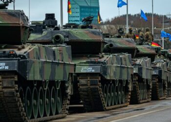 NATO simulon luftën kundër Rusisë: 800 mijë trupa, tanke e helikopterë në rrugët e Hamburgut