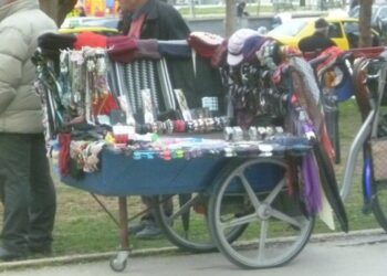 Reagojnë “Tatimet”: Tregtarët ambulantë nuk kanë detyrim për faturë apo dokumentacion tatimor