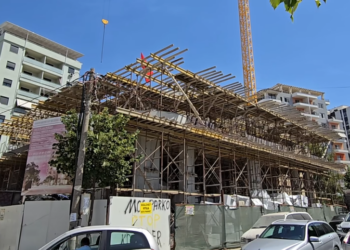 DETAJE / Pallati i konfiskuar në Vlorë, investitor rezulton ish-drejtor i Urbanistikës në bashki