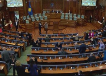“Cirku i demokracisë” ekspertët: Kosova drejt krizës së pashembullt