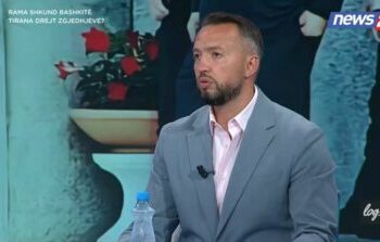 Dorëheqja e drejtorëve nëpër bashki, gazetari: Ndoshta Rama po paralajmëron bashkëqeverisje lokale