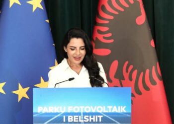 Parku Fotovoltaik në Belsh/ Balluku: Do të ofrojë energji elektrike për 50 mijë qytetarë!