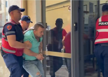 “Arrest me burg” për babain monstër në Fier! Zbardhet ekspertiza: E mitura është abuzuar disa herë