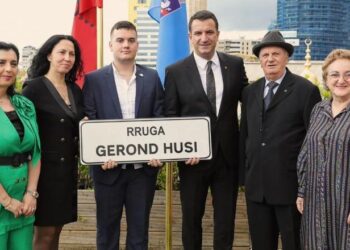 ‘Emrat e rrugëve, kujtesë për brezin e ardhshëm’, Veliaj: Tirana ka ditur t’i nderojë ata që kanë dhënë shumë për qytetin