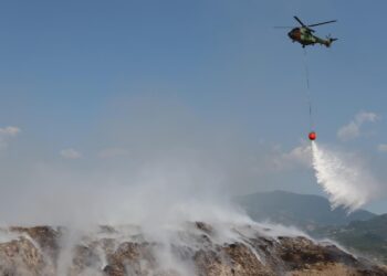 Izolohen tri vatra zjarresh në vend, MM: Në Finiq, Poliçan dhe Elbasan situata e stabilizuar