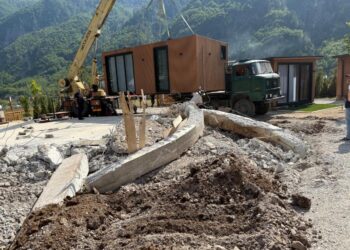 Nuk nisi hetimet për ndërtimin pa leje në Theth, Manja kërkon nisjen e procedimit disiplinor për prokuroren Elsa Gjeli