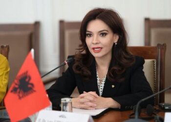 Iniciativa e Vuçiç për “Botën Serbe”/ Spiropali: Uroj të jetë kalimtare dhe të vijojmë me procesin e normalizimit të marrëdhënieve Kosovë-Serbi